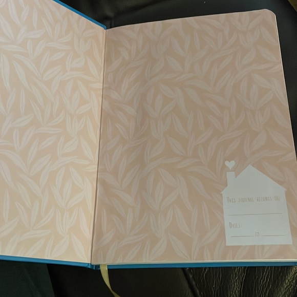 Notebook with bookmark - Picture 2 of 6